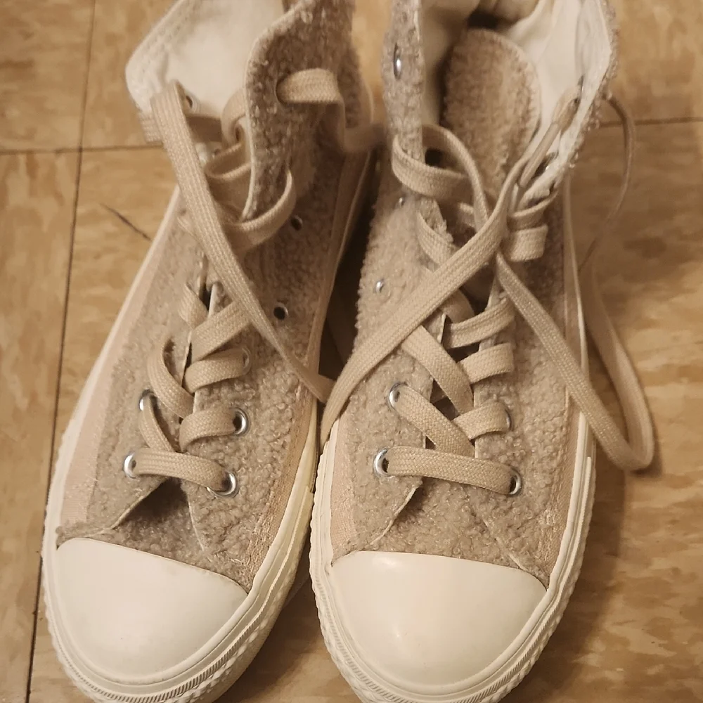 Converse Tan Canvas Platform Sneakers - Picture 8 of 9